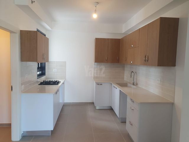 יצחק נבון 5