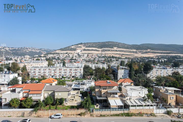 הסייפן 12