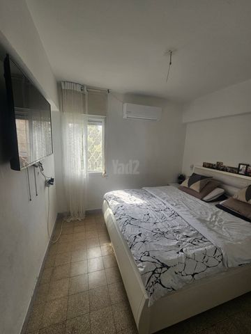 גיורא יוספטל 23