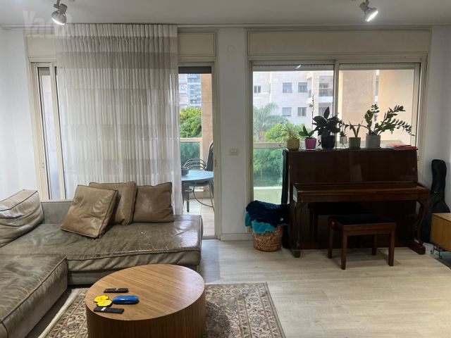 דירה למכירה בתל אביב יפו (תיווך) — 2