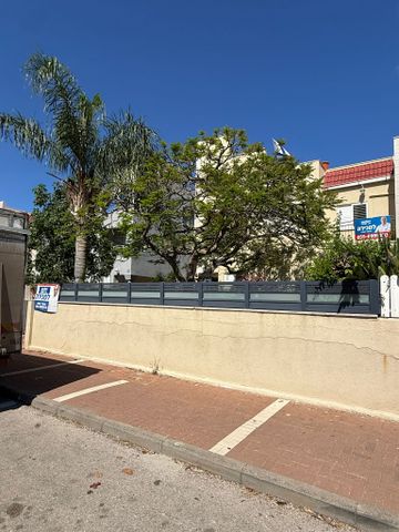 חיים משה שפירא 39
