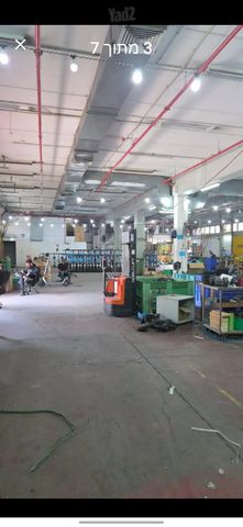 מבני תעשיה, אזור תעשיה, יבנה
