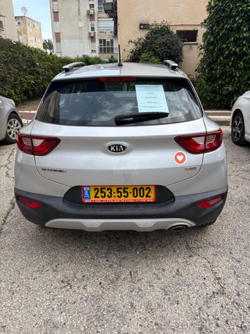מודעת רכב קיה סטוניק
