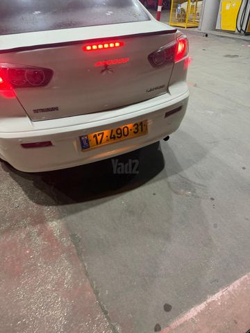 מודעת רכב מיצובישי לנסר