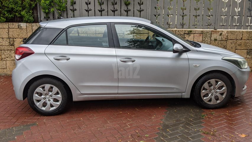 מודעת רכב יונדאי i20
