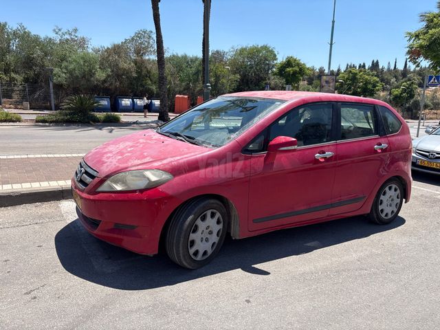 מודעת רכב הונדה FR-V