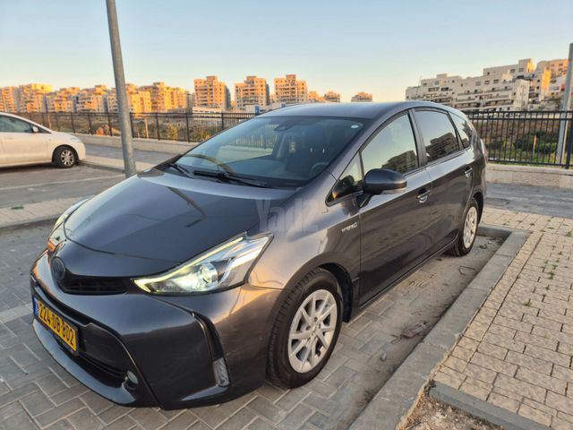 מודעת רכב טויוטה פריוס פלוס