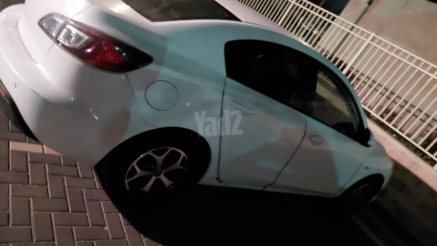 מודעת רכב מאזדה 3