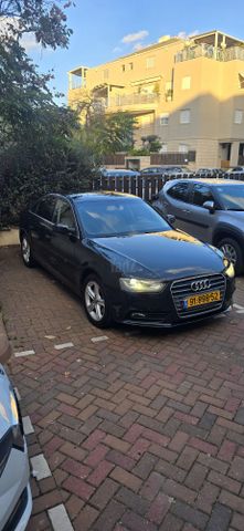 מודעת רכב אאודי A4