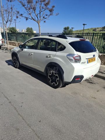 מודעת רכב סובארו XV