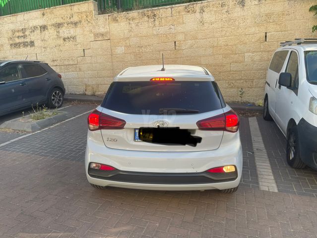מודעת רכב יונדאי i20