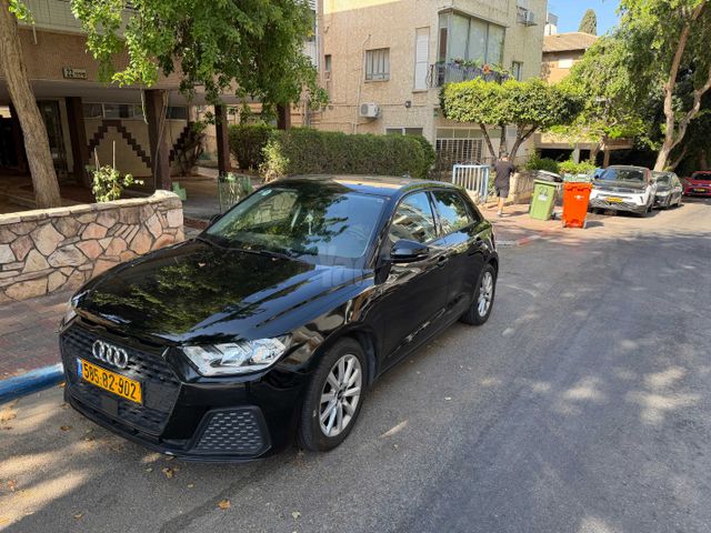 מודעת רכב אאודי A1