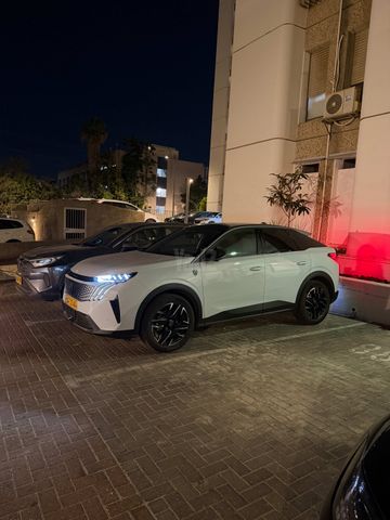מודעת רכב פיג'ו 3008