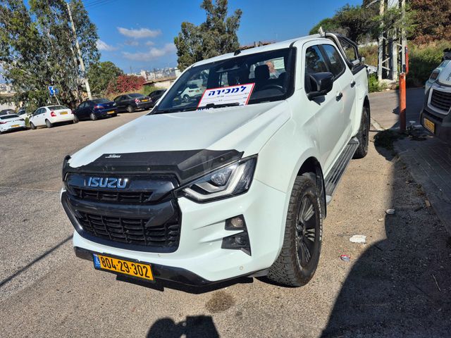מודעת רכב איסוזו די-מקס