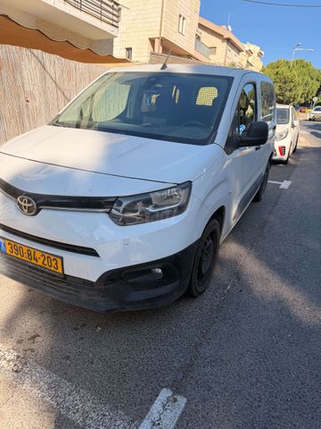 מודעת רכב טויוטה פרואייס סיטי