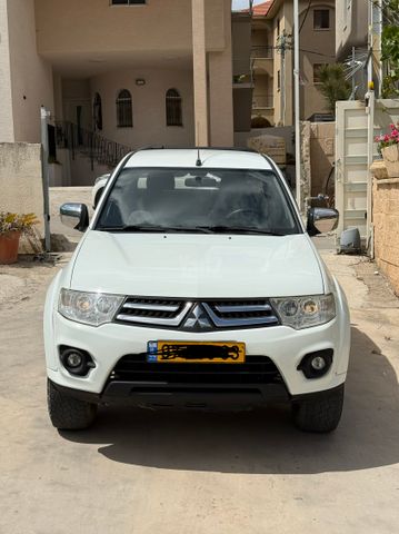 מודעת רכב מיצובישי טרייטון / L200