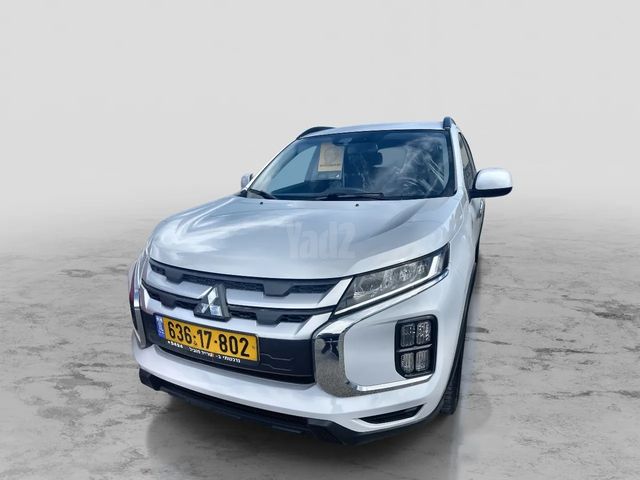 מודעת רכב מיצובישי ASX