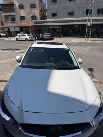 מודעת רכב מאזדה CX-30