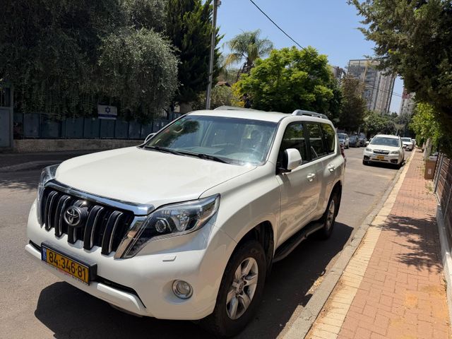מודעת רכב טויוטה לנד קרוזר