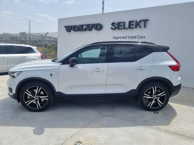 מודעת רכב וולוו XC40 2