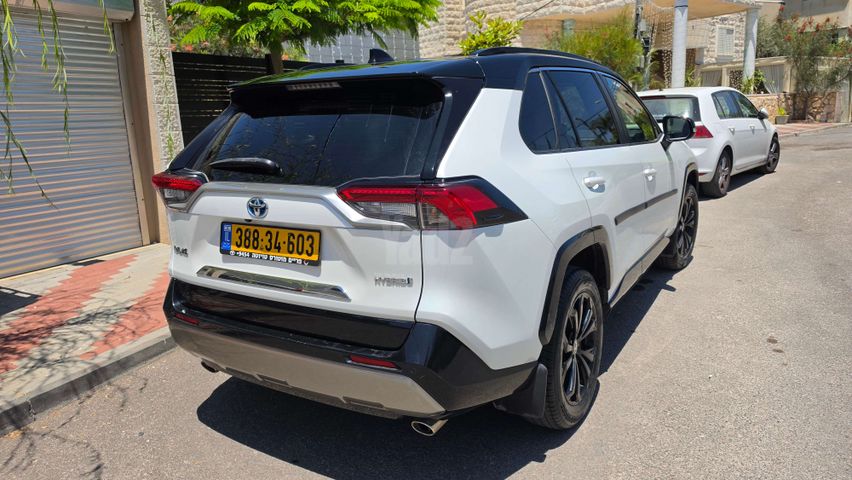 מודעת רכב טויוטה RAV4