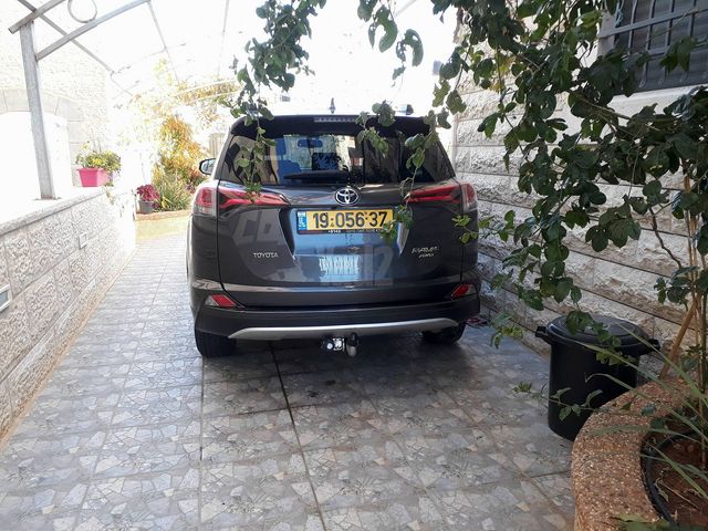 מודעת רכב טויוטה RAV4