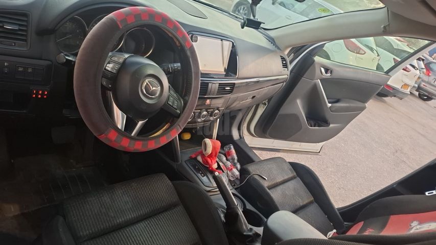 מודעת רכב מאזדה CX-5