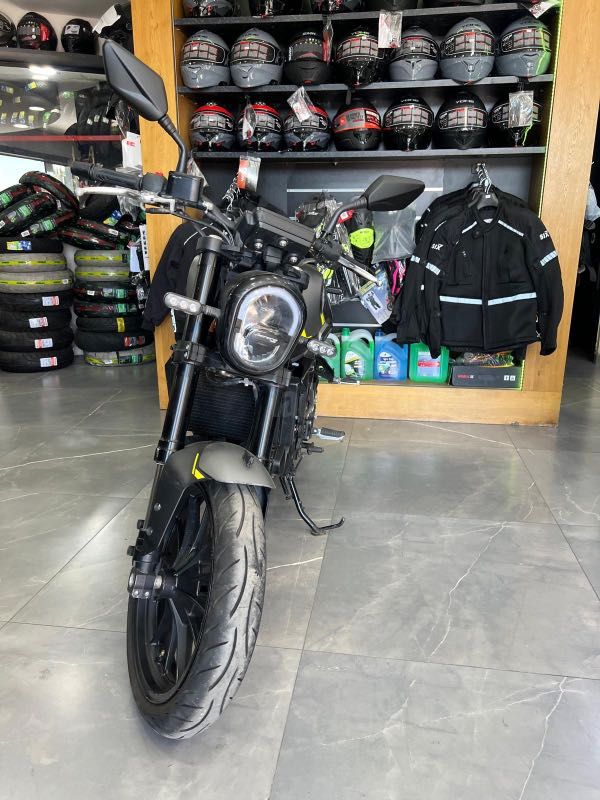 מודעת רכב בנלי LEONCINO250