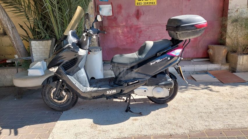 מודעת רכב סאן יאנג ג'וי רייד 200