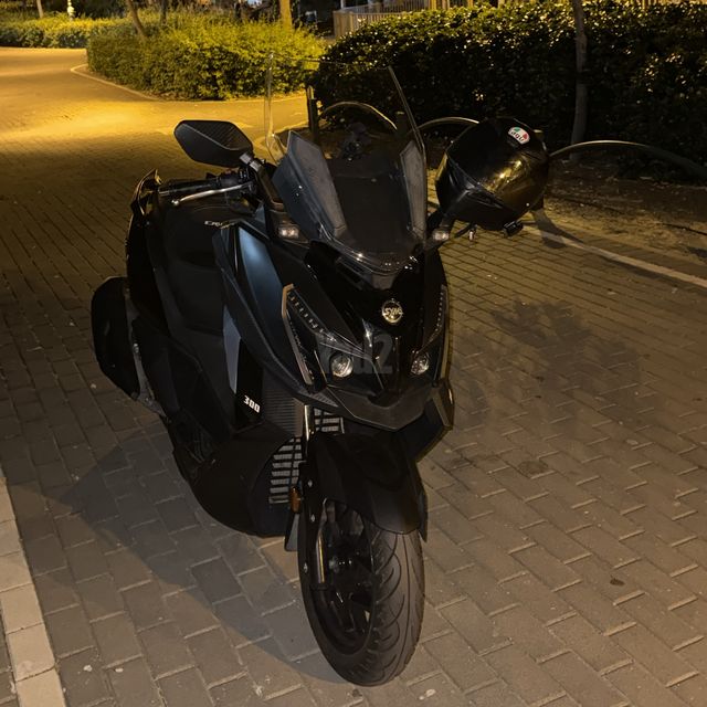 מודעת רכב סאן יאנג קרוזים 300 אלפא