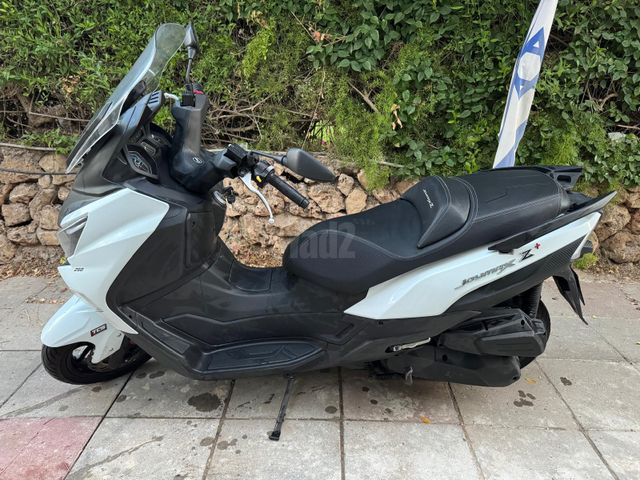 מודעת רכב סאן יאנג ג'וי-מקס Z-250