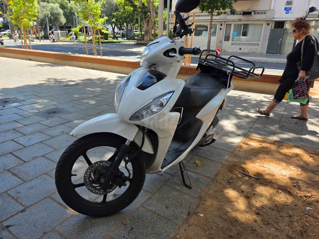 מודעת רכב הונדה ויז'ן 110