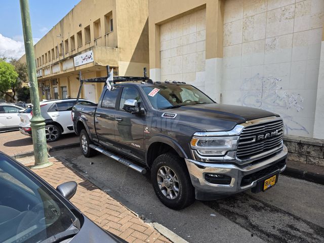 מודעת רכב דודג'
