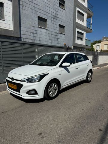 מודעת רכב יונדאי i20