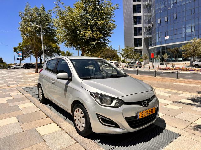 מודעת רכב יונדאי i20