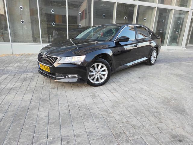 מודעת רכב סקודה סופרב