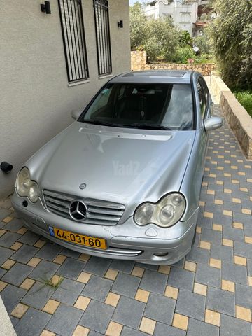 מודעת רכב מרצדס-בנץ C-class