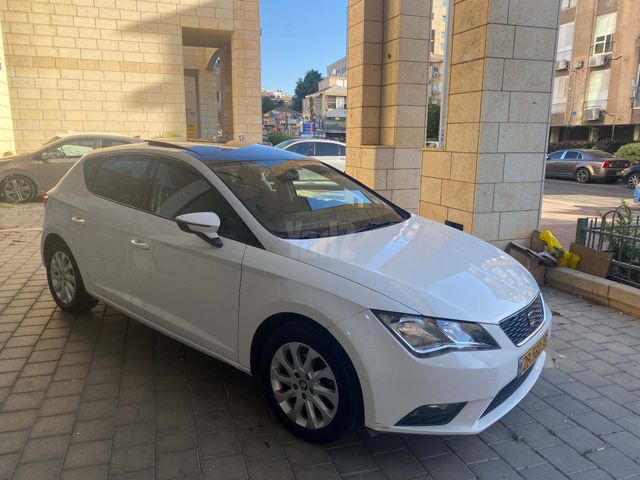 מודעת רכב סיאט לאון 1