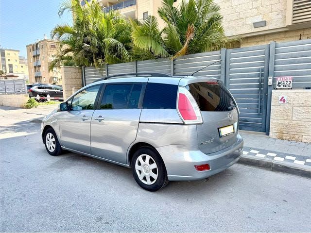 מודעת רכב מאזדה 5