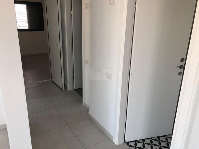 דרך מנחם בגין 158