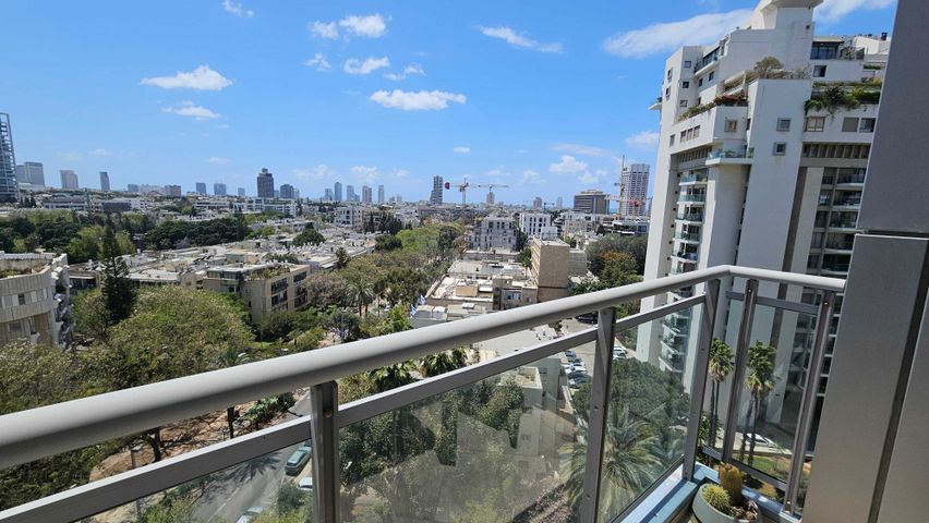 שדרות דוד המלך 47