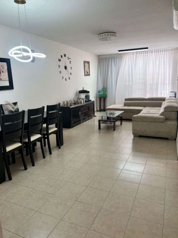 הרב קטרוני 7