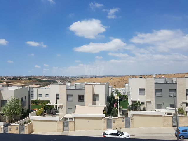 יוסי בנאי 81