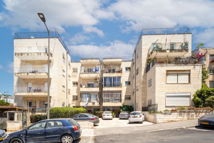 דירה למכירה בירושלים (תיווך) — 3