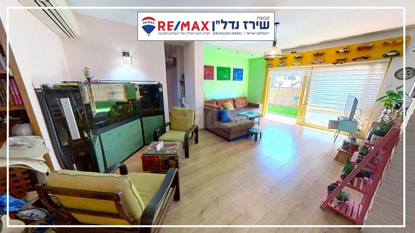 החלוץ 10