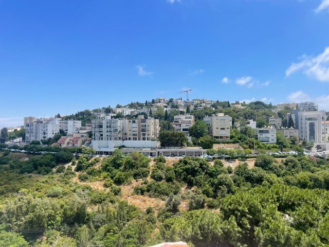 בנימין ד'ישראלי 