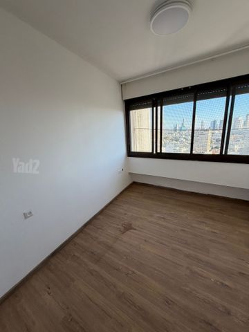 דירה למכירה בתל אביב יפו (תיווך) — 2