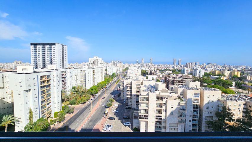 הנורית 