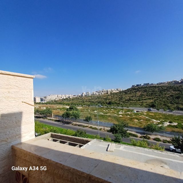 יבנה 