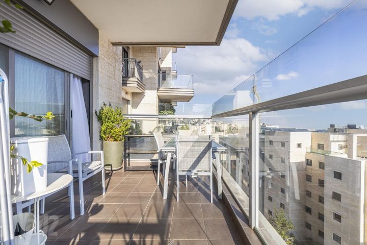 דירה להשכרה בירושלים (תיווך) — 4
